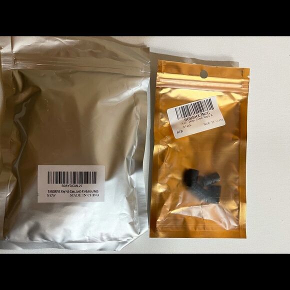 Jeep logo Leather Key Fob Keychain, Key Fob Cover in Red and Valve Stem Caps NWT - Picture 5 of 8